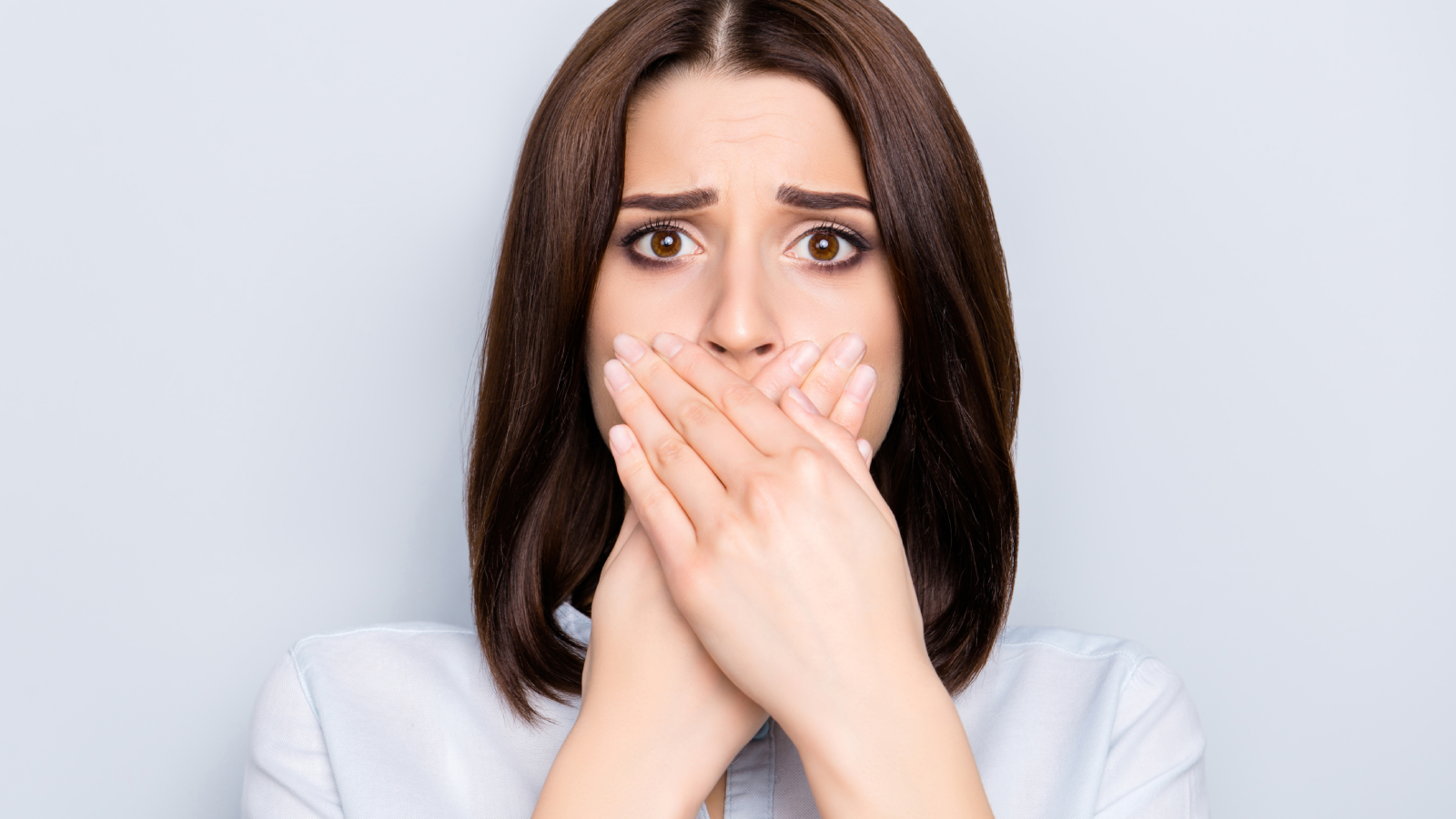 رائحة الفم الكريهة عند النساء.. أهم الأسباب ونصائح للوقاية وطرق منزلية للعلاج