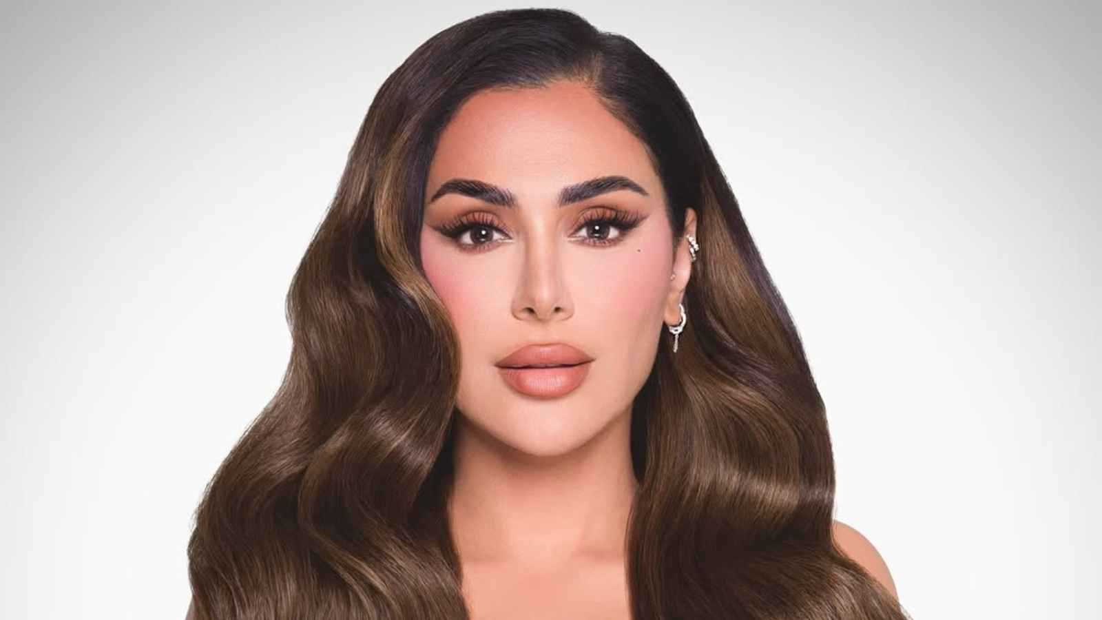 "هدى بيوتي" تنهي شراكتها مع هدى مصطفى.. إليكم تفاصيل الأزمة