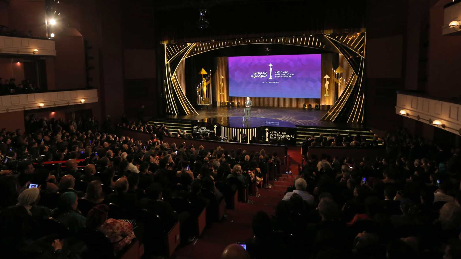 مفاجآت لأول مرة.. تفاصيل افتتاح مهرجان القاهرة السينمائي 2025 (خاص)