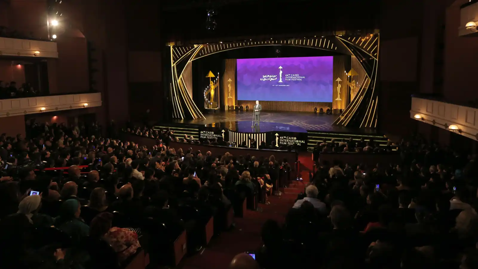 مفاجآت لأول مرة.. تفاصيل افتتاح مهرجان القاهرة السينمائي 2025 (خاص)