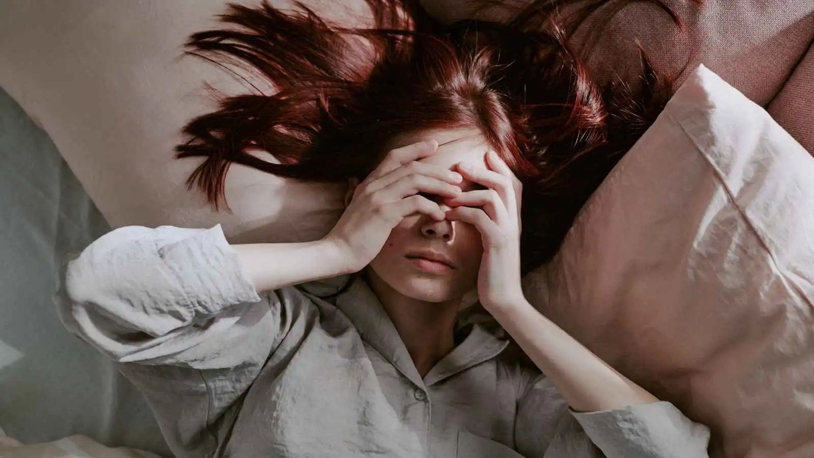 لماذا تشعر بالإرهاق حتى في أيام الراحة؟