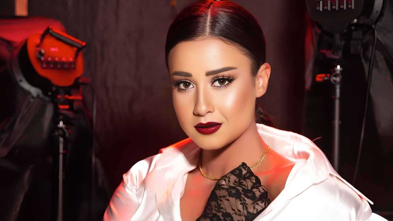وفاة سمر الميداني والدة الفنانتين روعة وربا السعدي