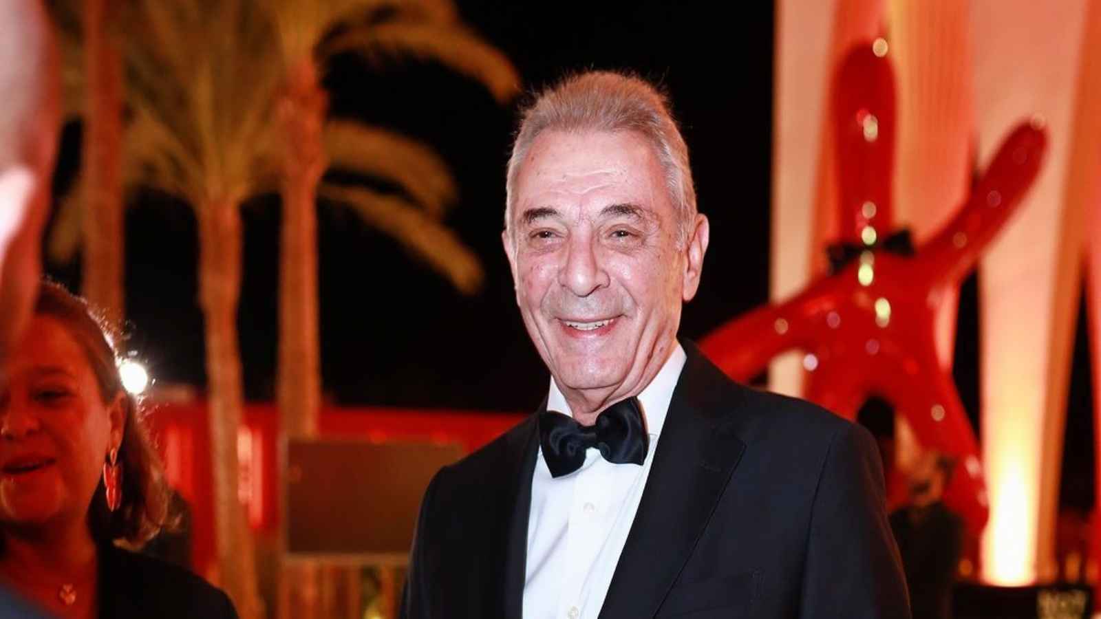 الفنان محمود حميدة.