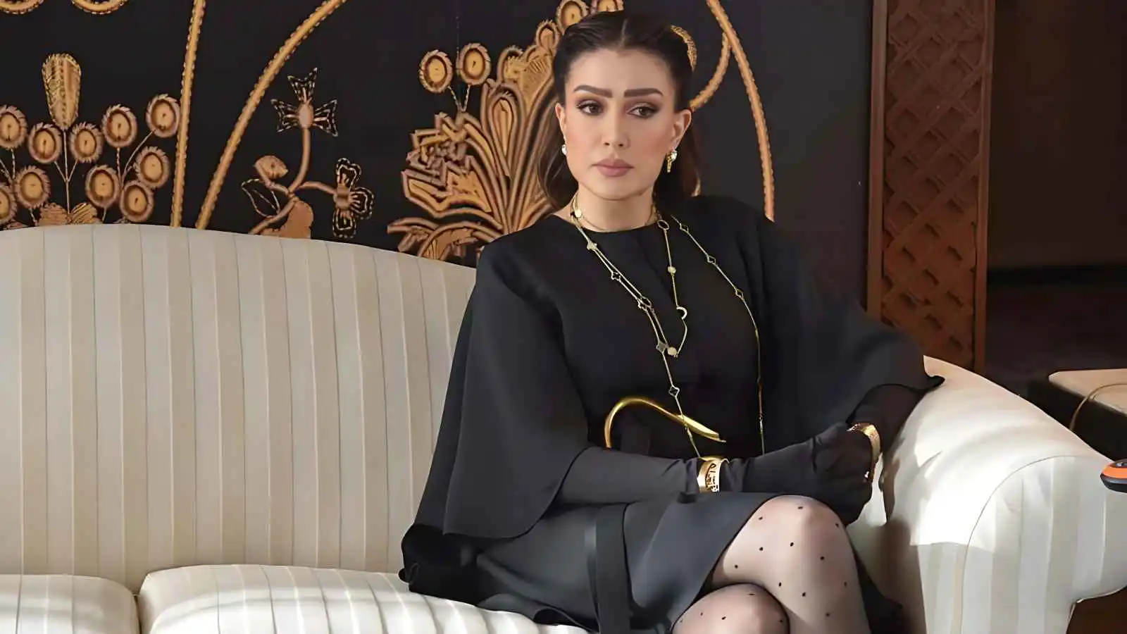 غادة عبد الرازق تكشف المستور في "حبر سري"