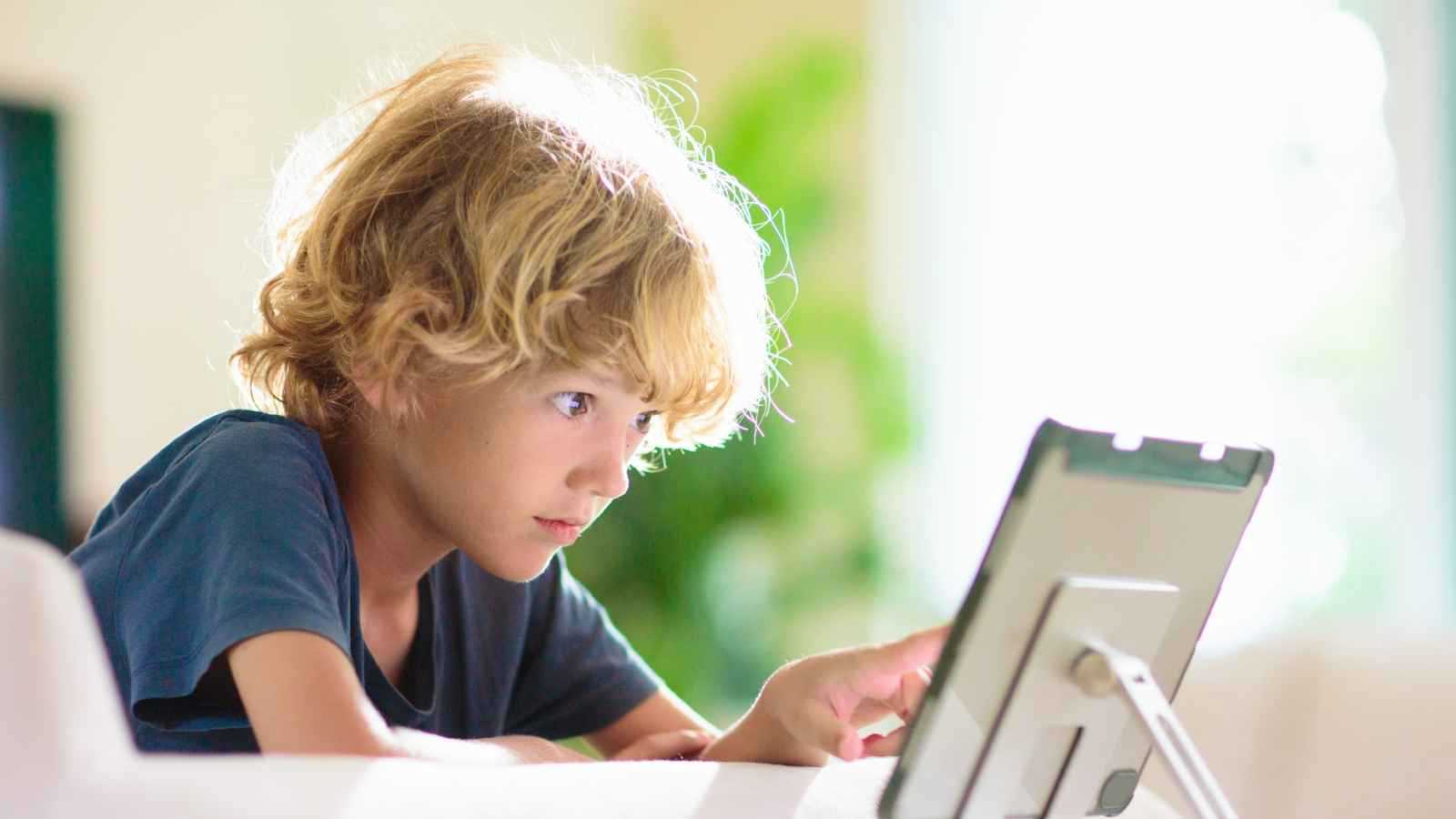 أساسيات الوعي الرقمي للأطفال