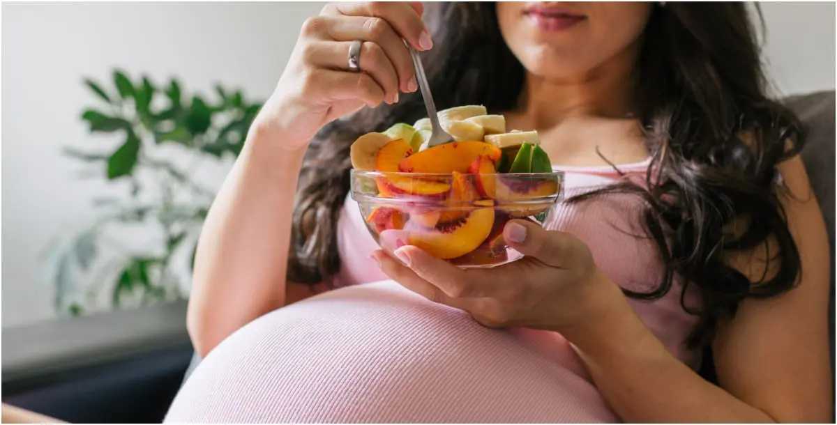 هل ينبغي أن تتضاعف تغذية المرأة الحامل بتوأم؟