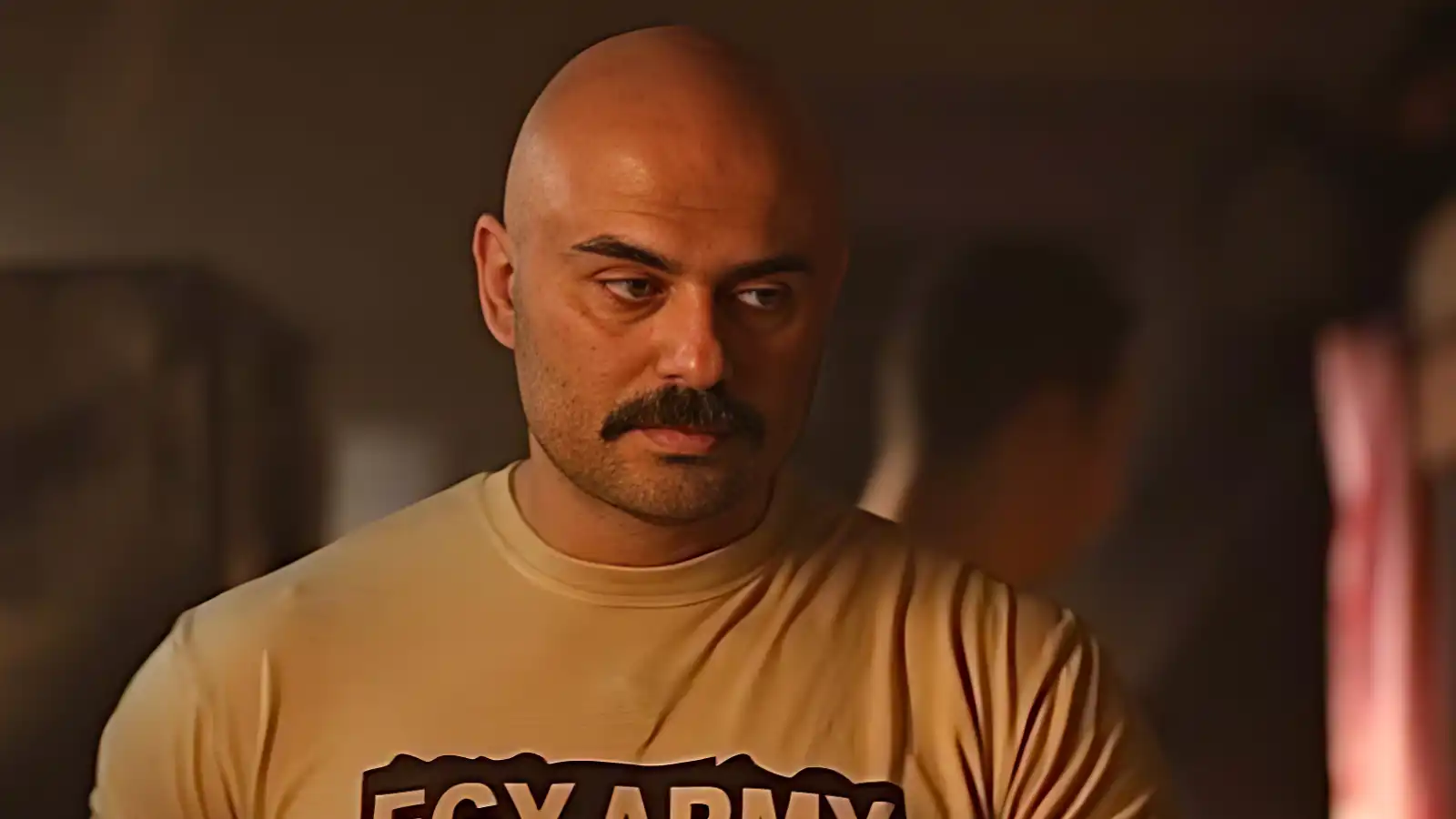 تفاصيل حكم تعويض ضد أحمد صلاح حسني بعد تدمير سيارة مواطن في حادث