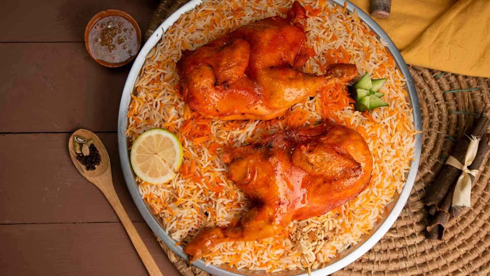 وصفة مندي الدجاج بالمكونات التقليدية