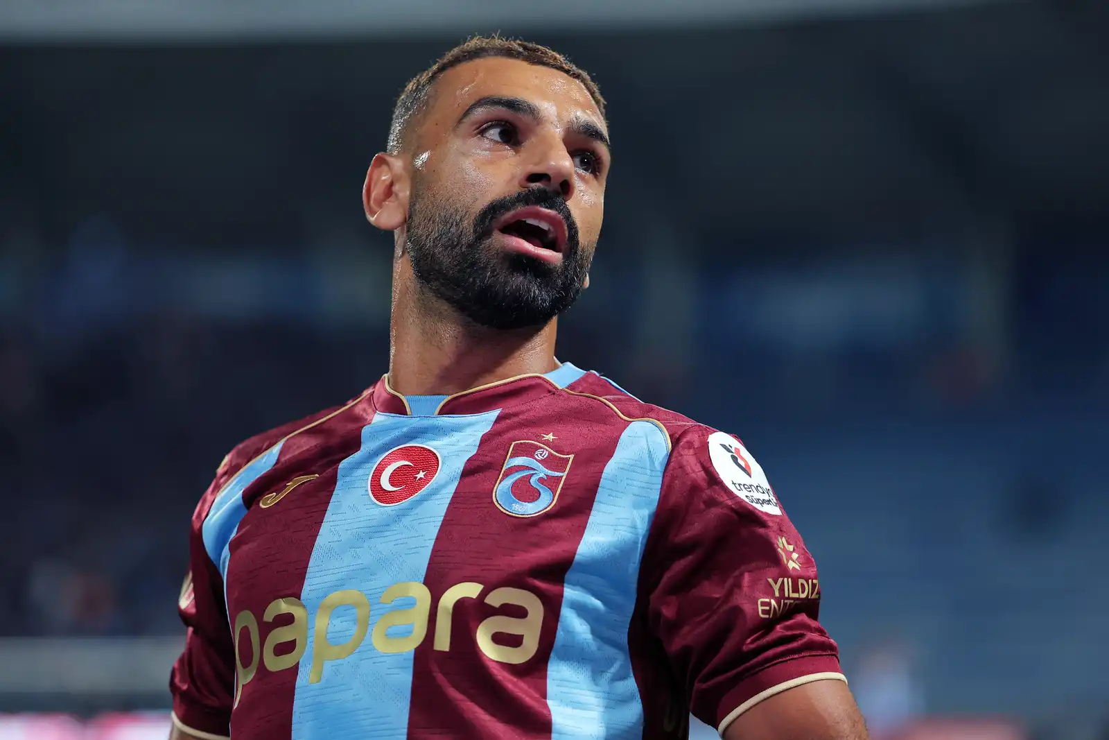 محمد صلاح يواجه انتقادات في تركيا بعد ظهوره الأول أساسيًا مع طرابزون سبور
