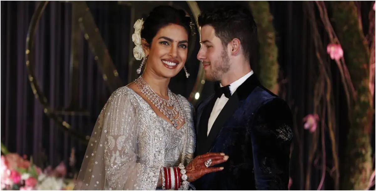 حفل زفاف ثان لجوناس وشوبرا.. والعروس بإطلالة هندية ومُجوهرات ألماسية ضخمة!
