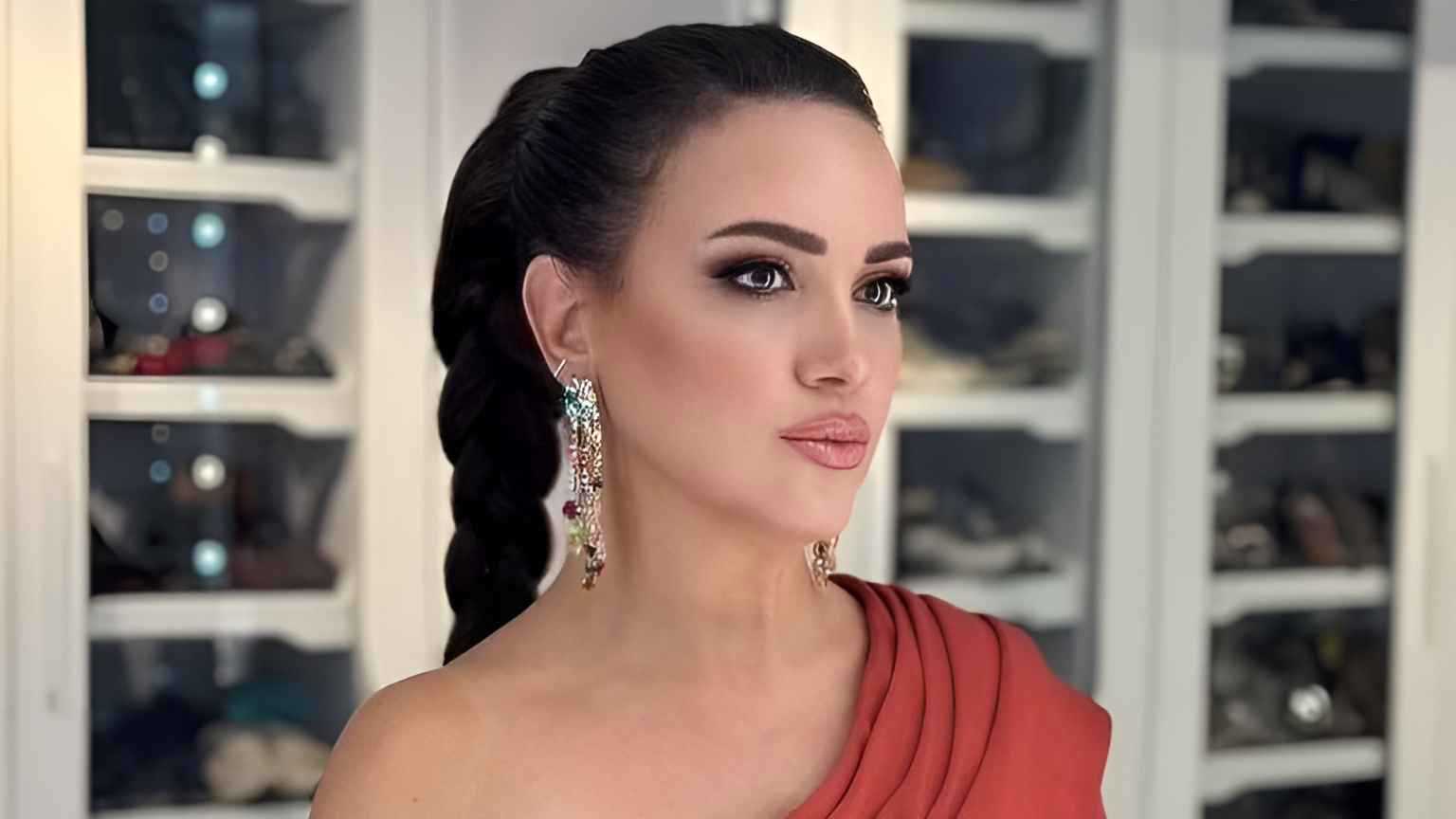ريهام عبد الغفور توثق كواليس تصوير "سنجل ماذر فاذر" 