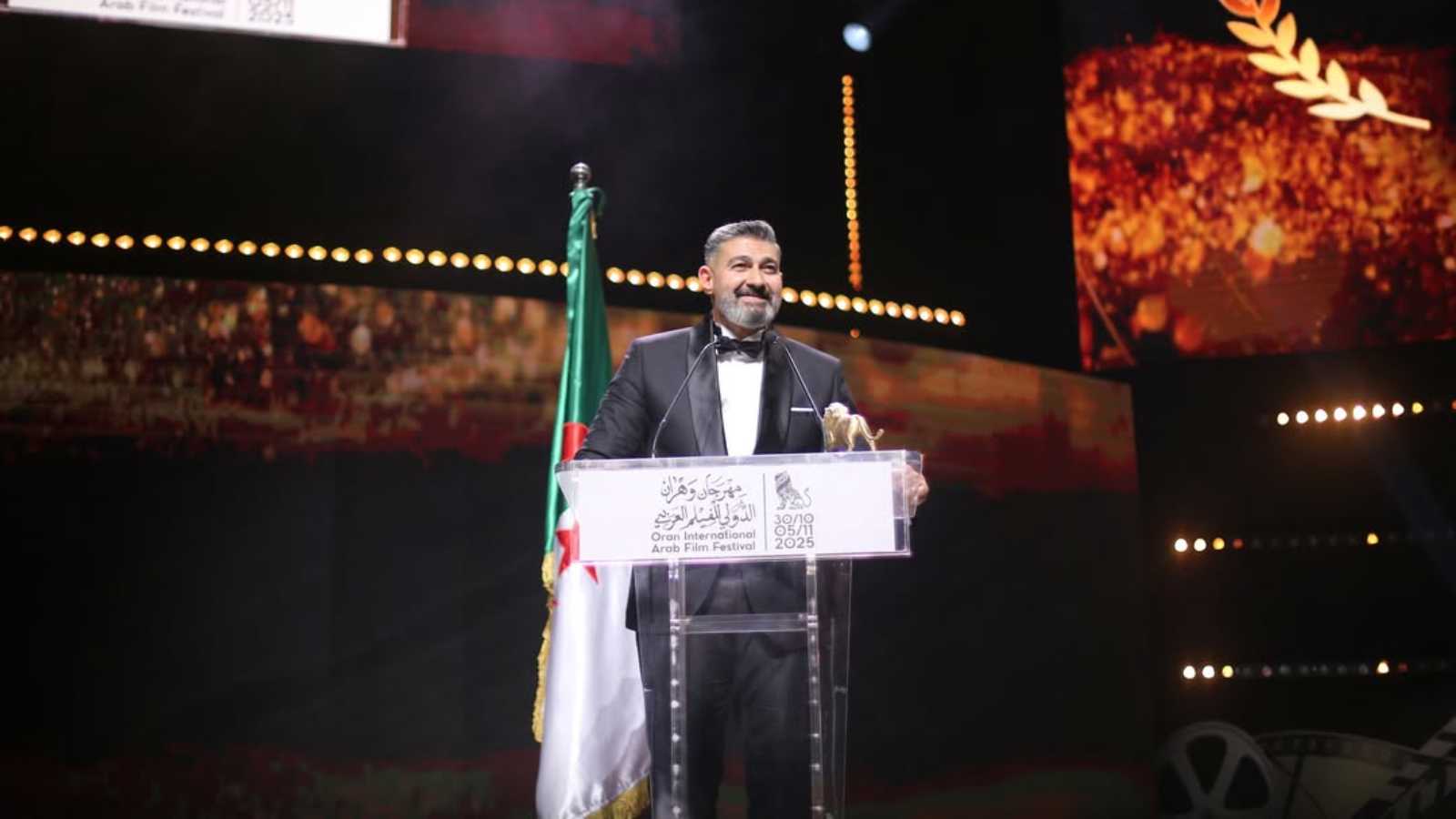 ياسر جلال يرد على منتقدي تصريحاته بمهرجان وهران.. ماذا قال؟