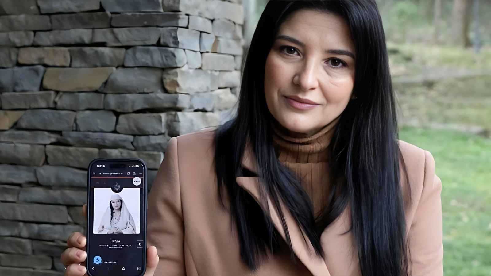 ممثلة تكتشف "نسختها الرقمية" وزيرة من دون علمها