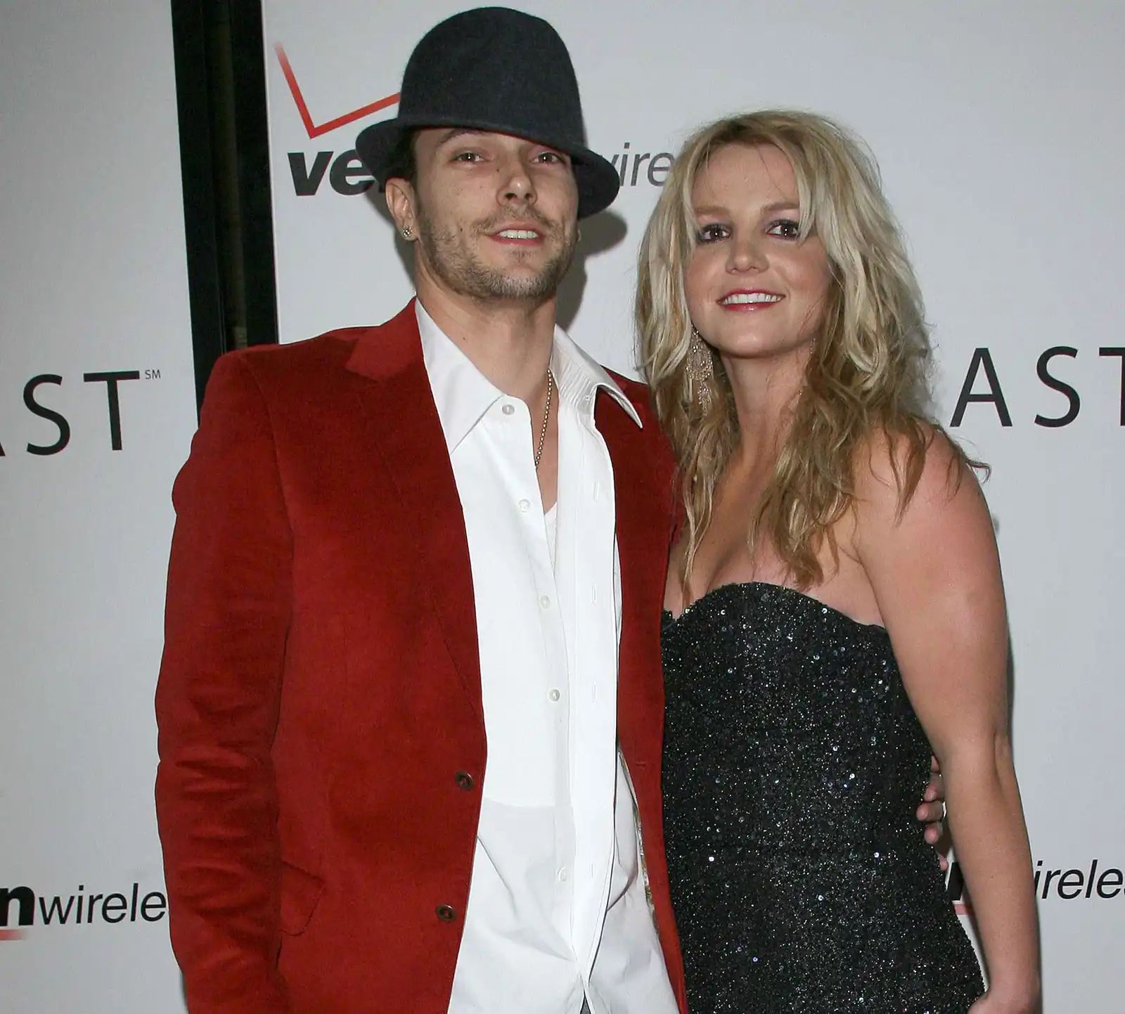 مذكرات كيفن فيدرلاين تفجر أسرار بريتني سبيرز