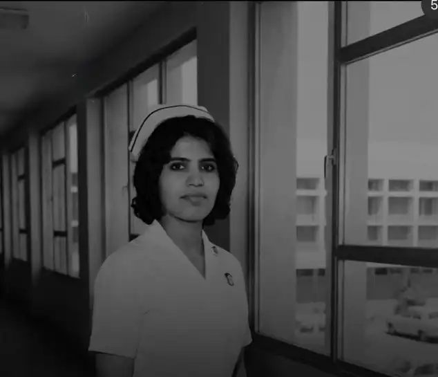 صورة منسوبة للفنانة الكويتية الراحلة في زي التمريض، مهنتها قبل التمثيل