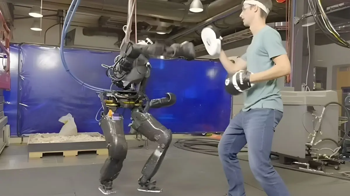  الذكاء الاصطناعي يطور روبوت ملاكمة ينافس المحترفين