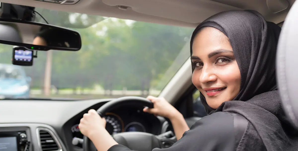 تعرّفي على شروط حصول السعوديات على رخصة قيادة السيارة