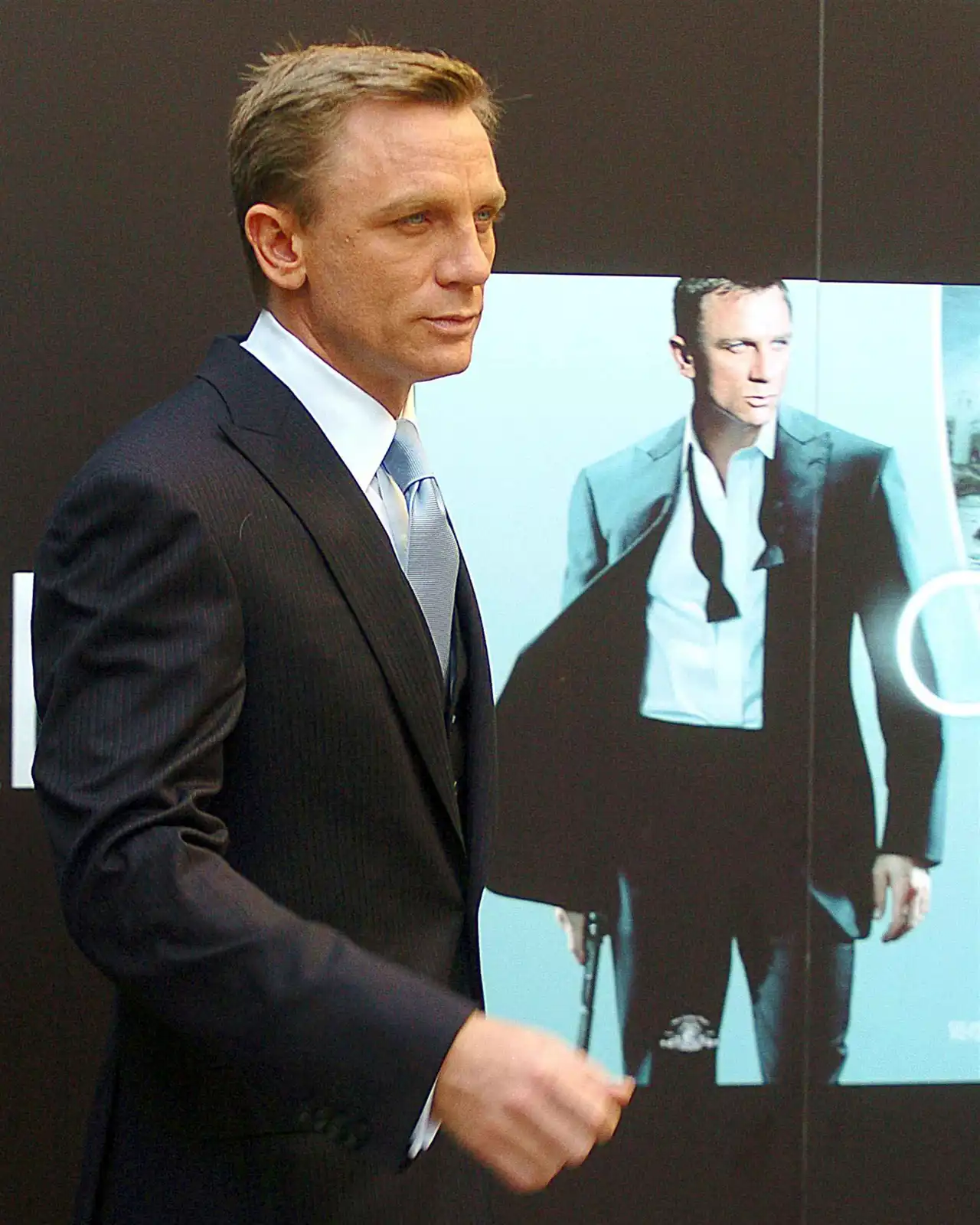 جيمس بوند.. كيف تحولت روايات ضابط متقاعد إلى أشهر سلسلة أفلام جاسوسية؟