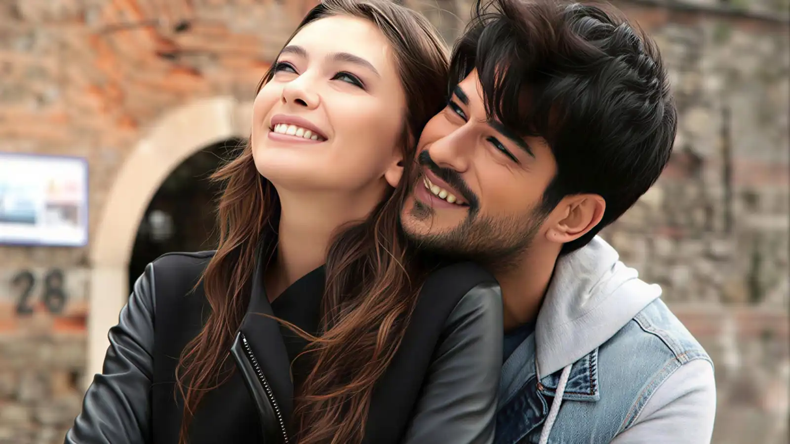 أفضل مسلسلات تركية مدبلجة تجمع بين الرومانسية والتشويق