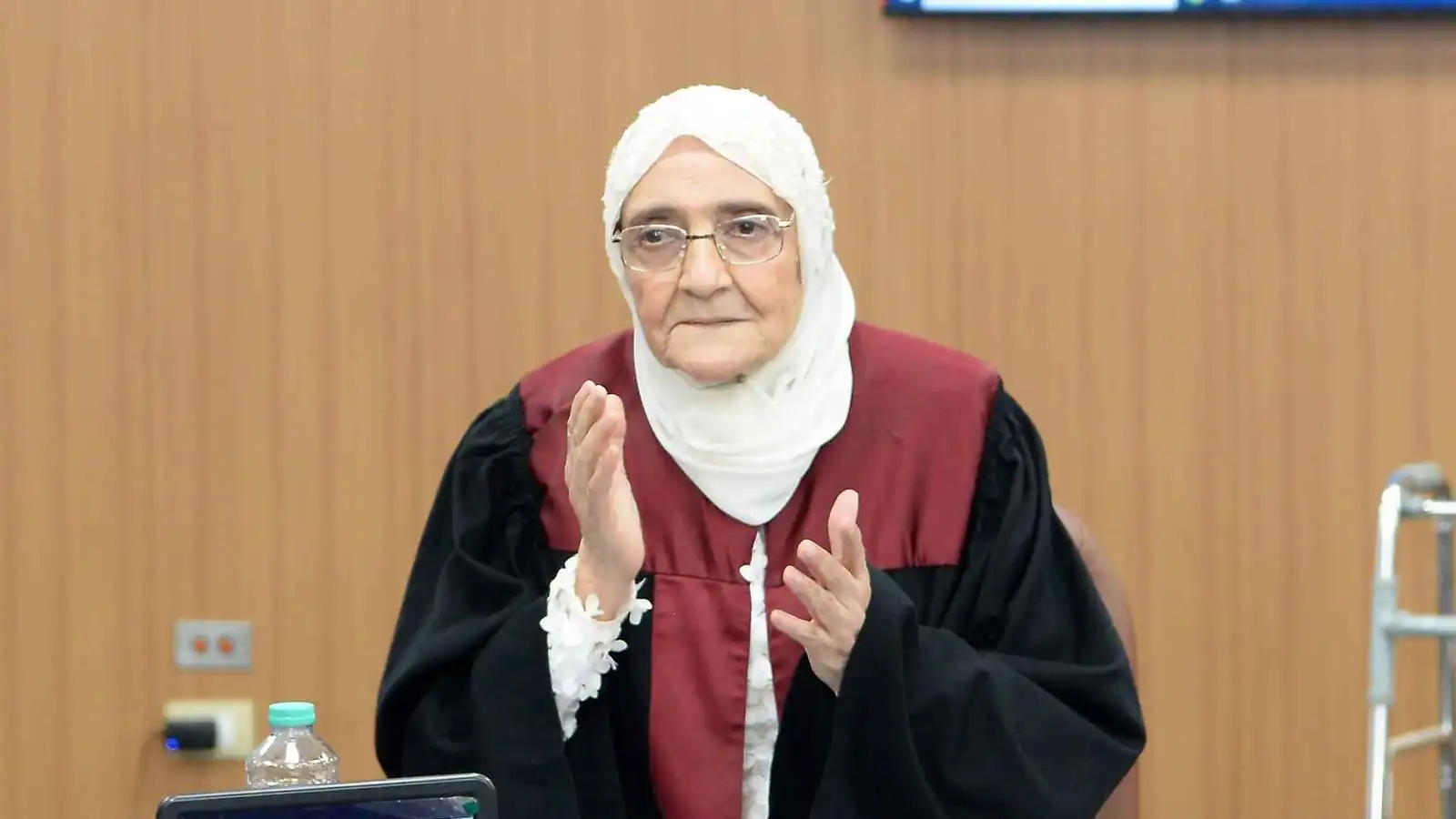 سيدة مصرية تحقق حلم الدكتوراه بعمر 83 عامًا