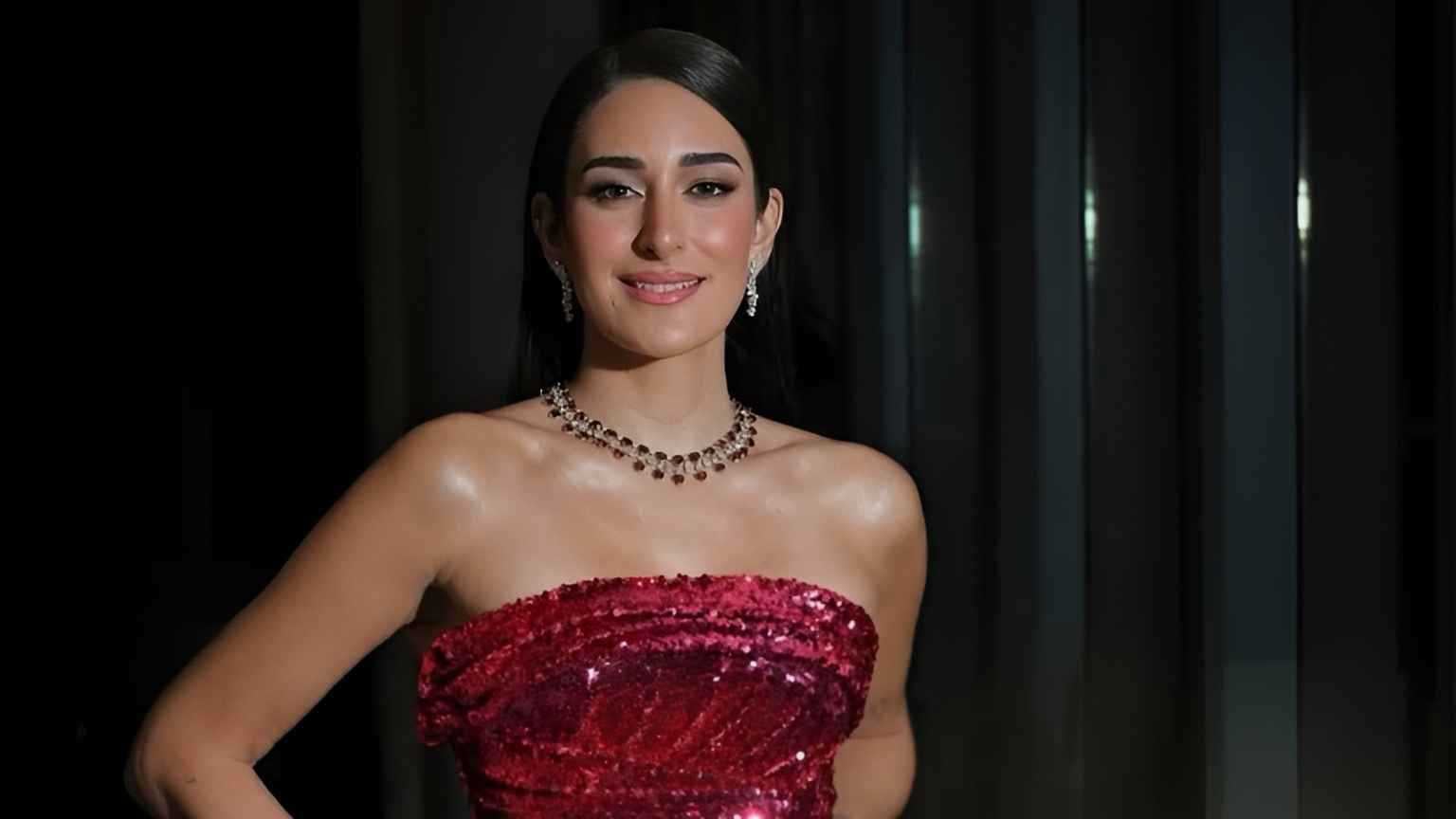 أمينة خليل تحتفل بزفاف شقيقتها زينة