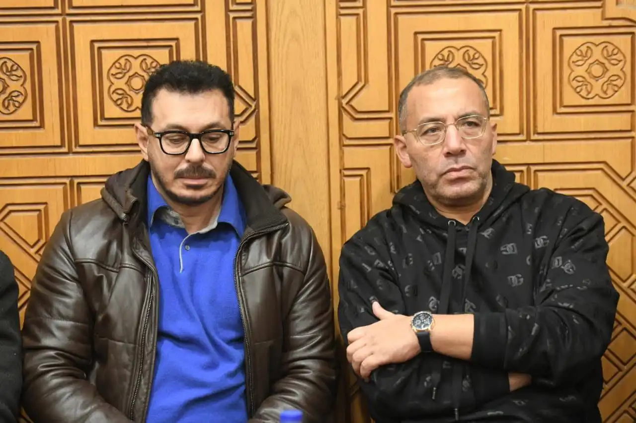 مصطفى شعبان في عزاء والد مي عمر