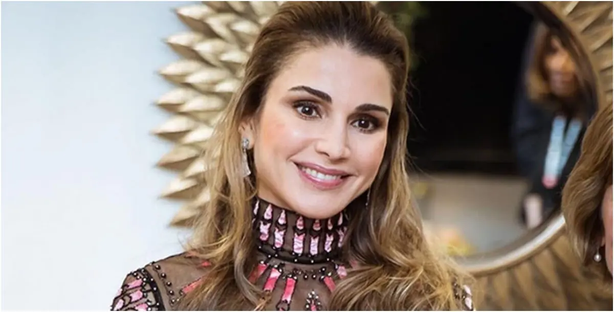 الملكة رانيا تخطف الأنظار في الصين بإطلالتين ساحرتين!