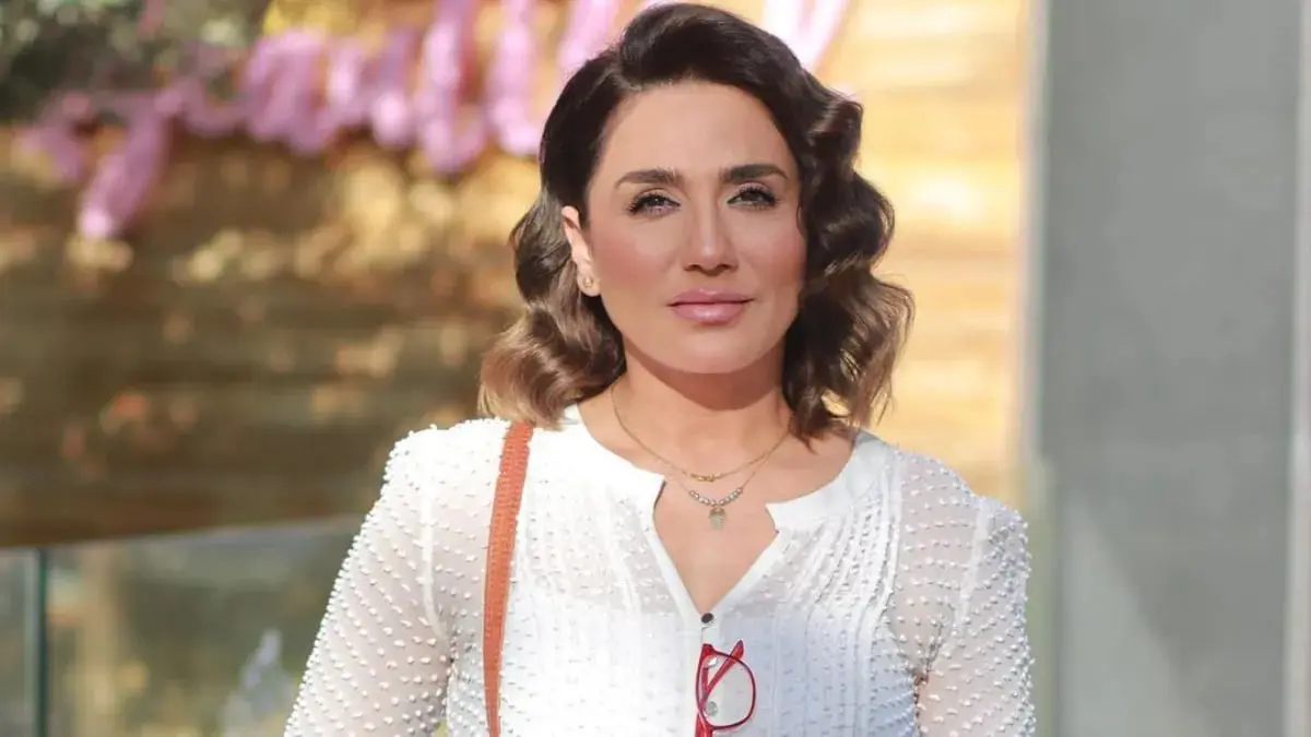 رنا شميس: أخجل من مشاهدة قبلة "محمود نصر وباميلا الكيك".. وخلعت زوجي لهذا السبب