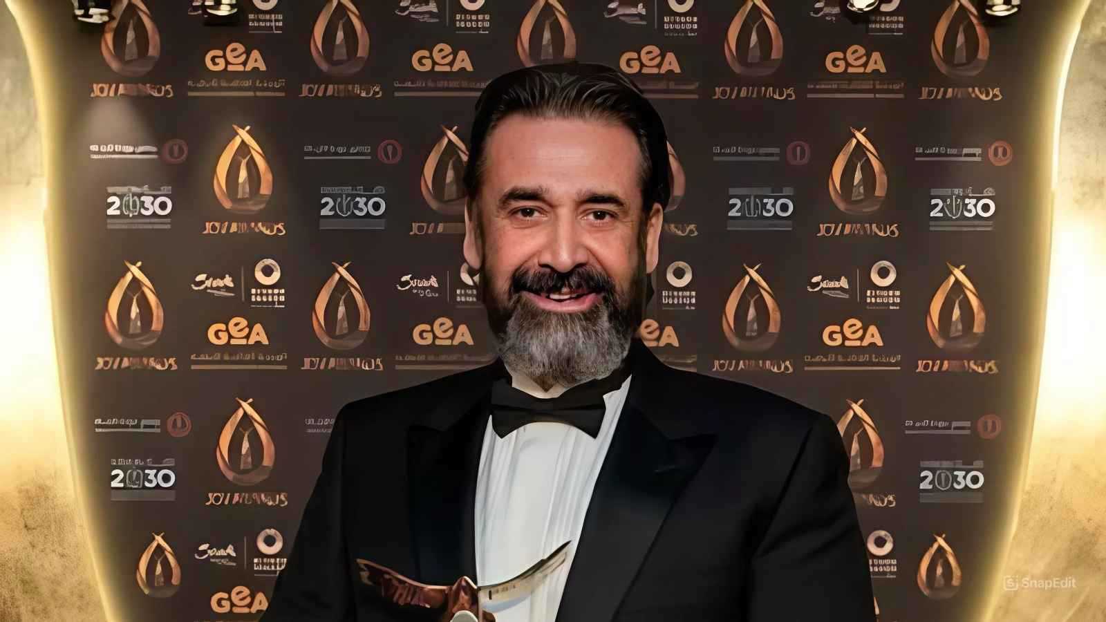 كريم عبد العزيز يستعد لإحياء عمل سينمائي برؤية جديدة