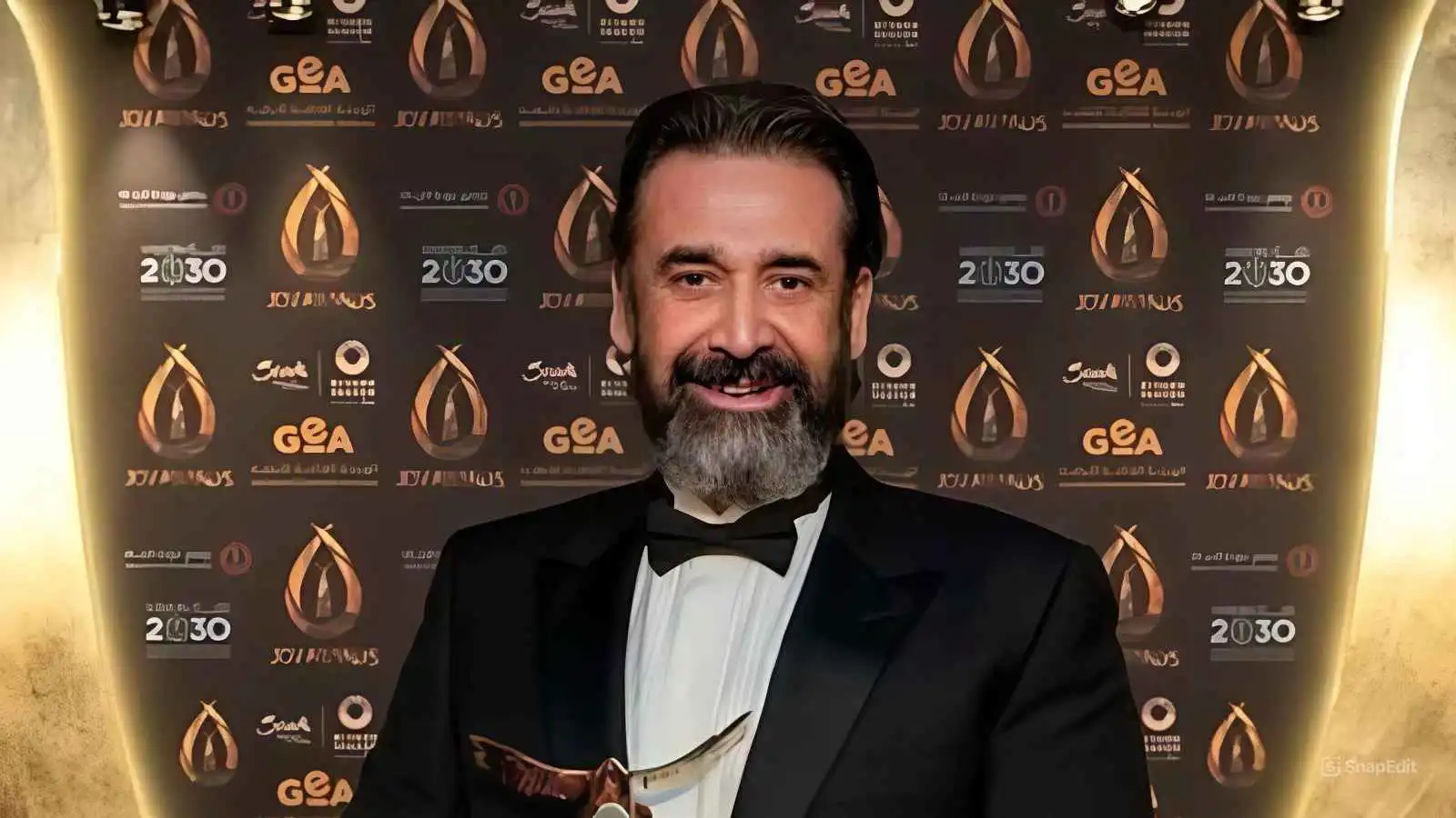 كريم عبد العزيز يستعد لإحياء عمل سينمائي برؤية جديدة