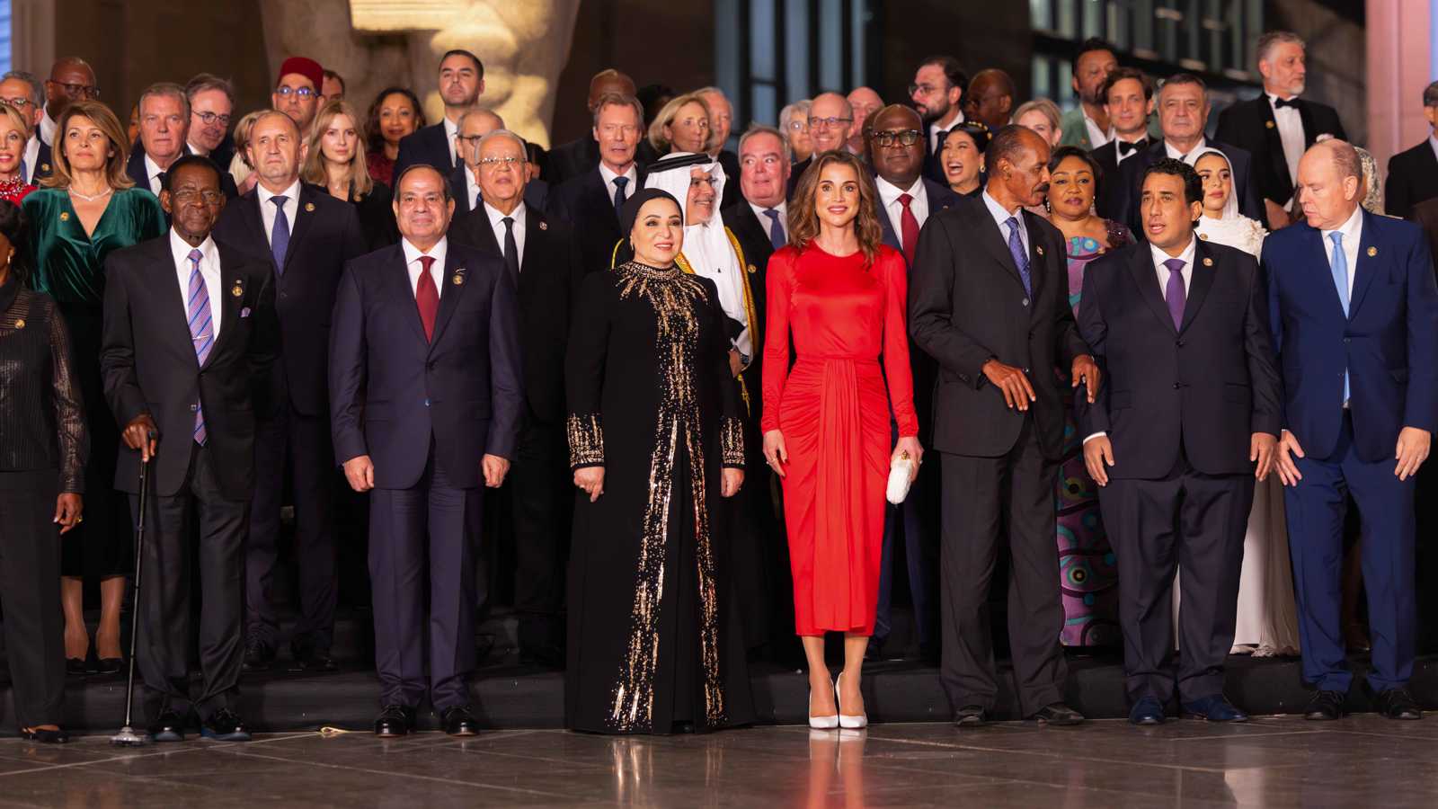 كيف علقت الملكة رانيا العبد الله على افتتاح "المتحف المصري الكبير"؟