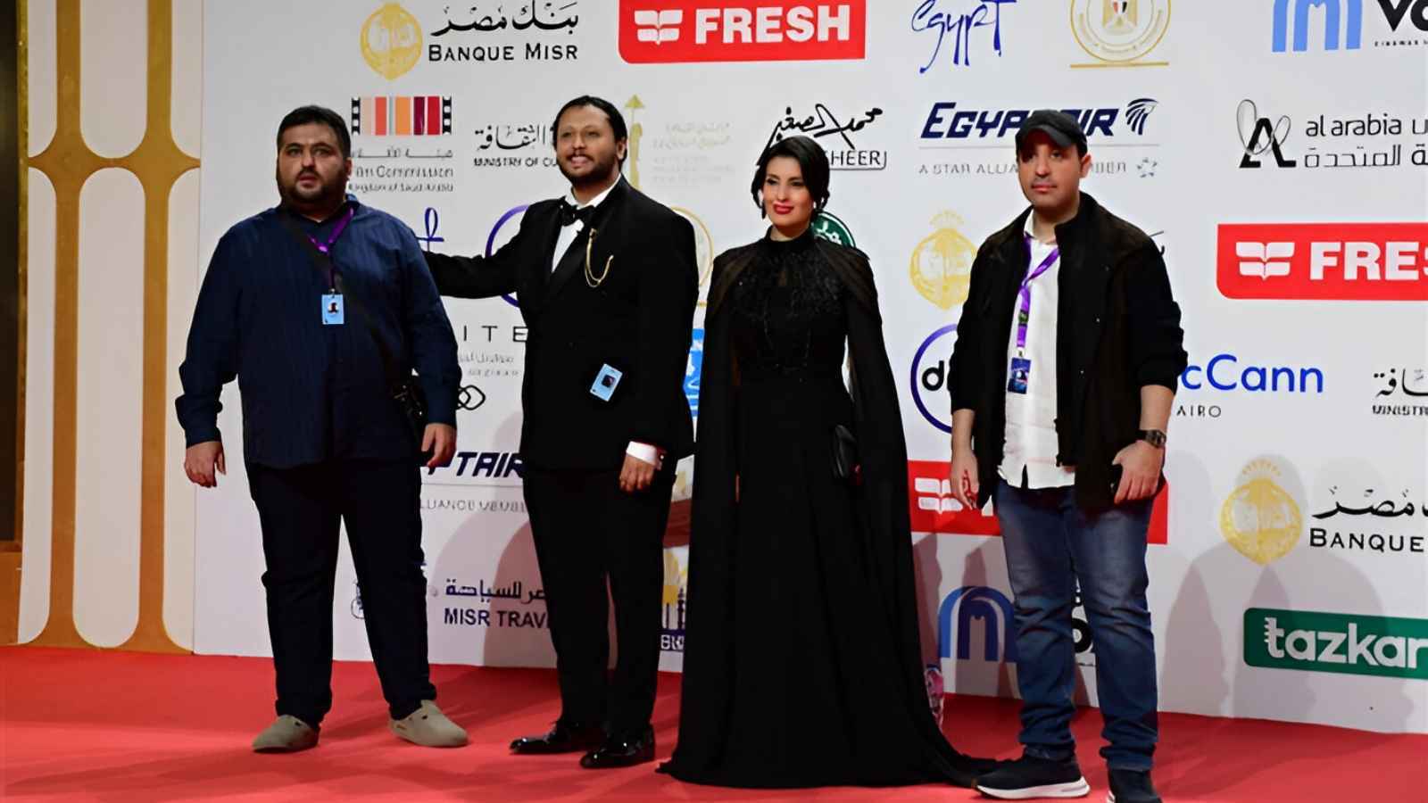 أبطال الفيلم السعودي 'الثقوب" في مهرجان القاهرة 2024