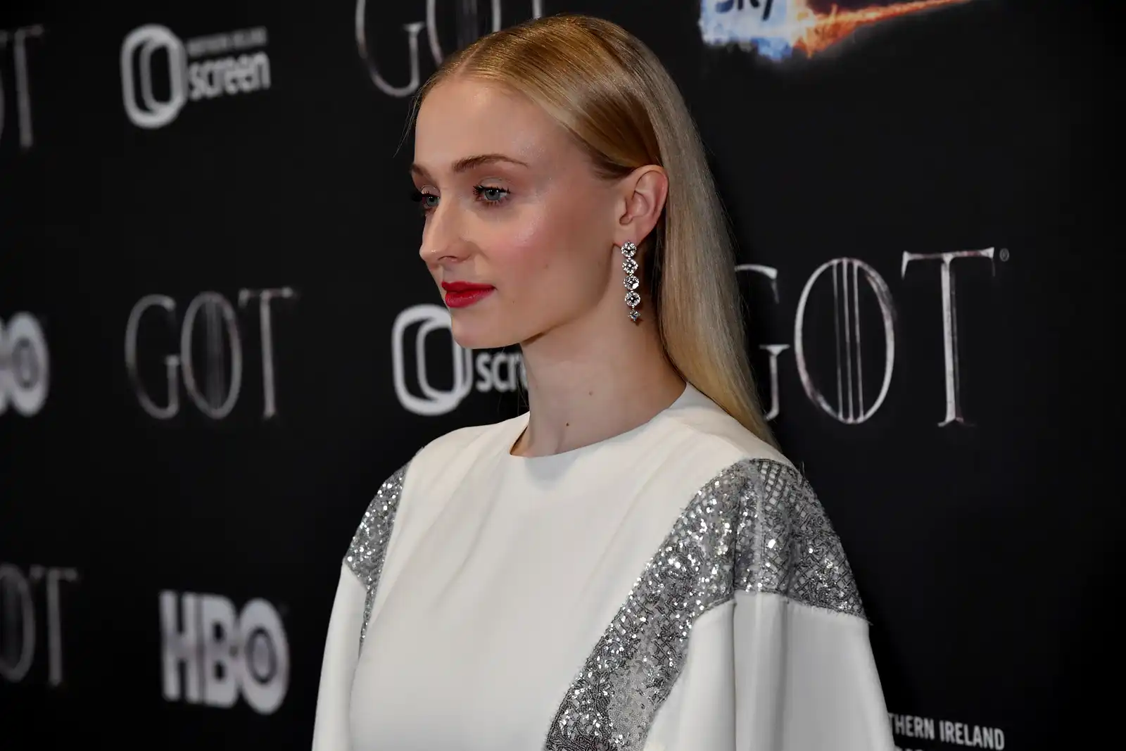 صوفي تيرنر تكشف أزمة هويتها بعد Game of Thrones
