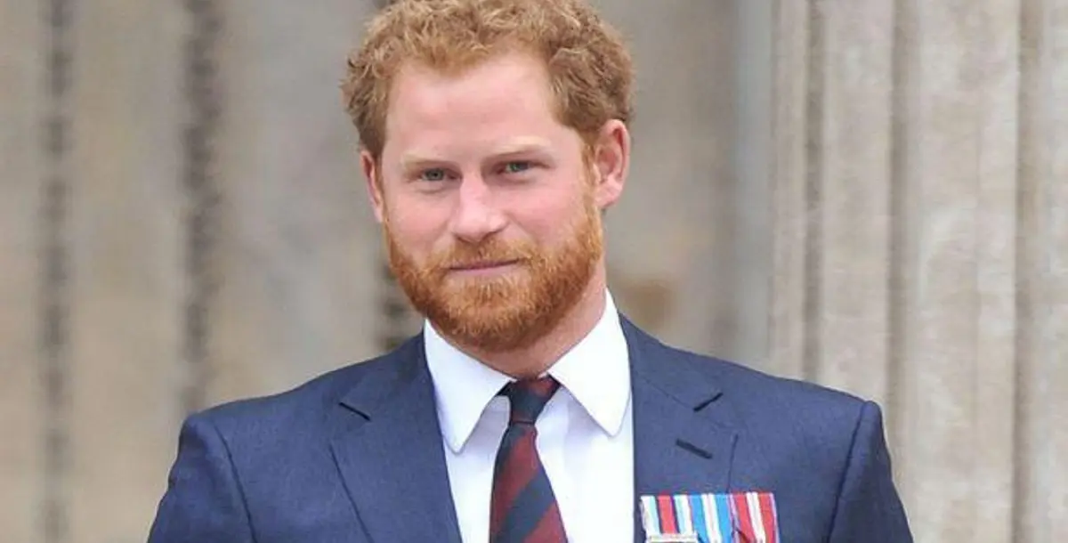 الأمير هاري يريد التبرؤ من العائلة المالكة