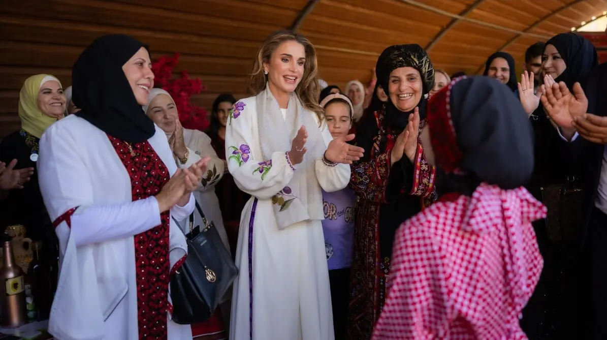 الملكة رانيا تحتفل بعيد ميلادها بقالب كيك بيتي