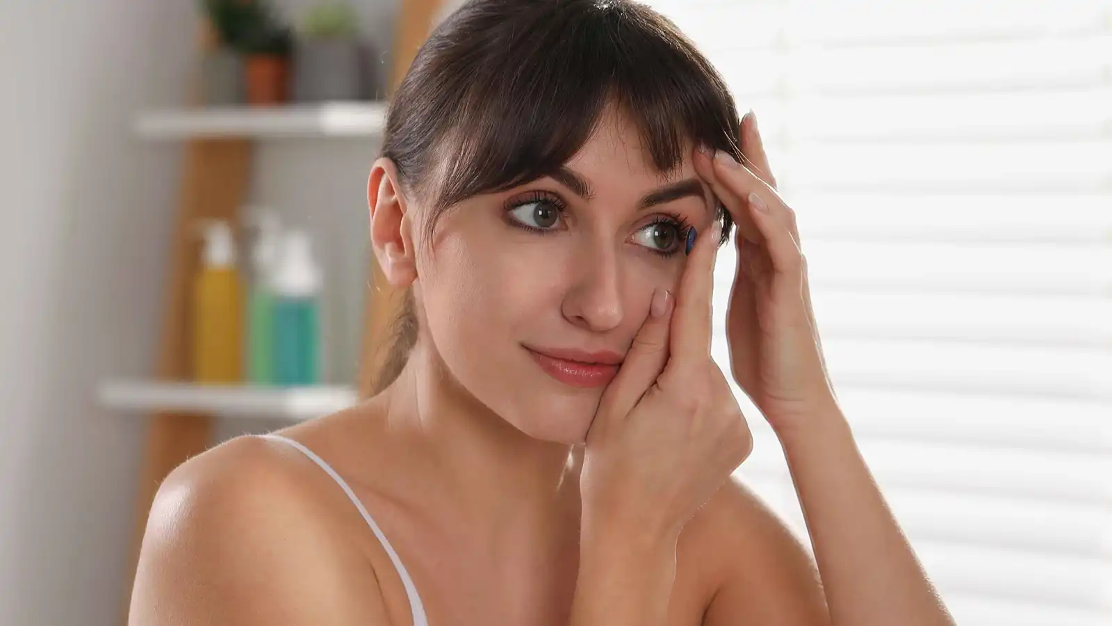 كيف تختارين العدسات اللاصقة الملونة المناسبة لكِ؟