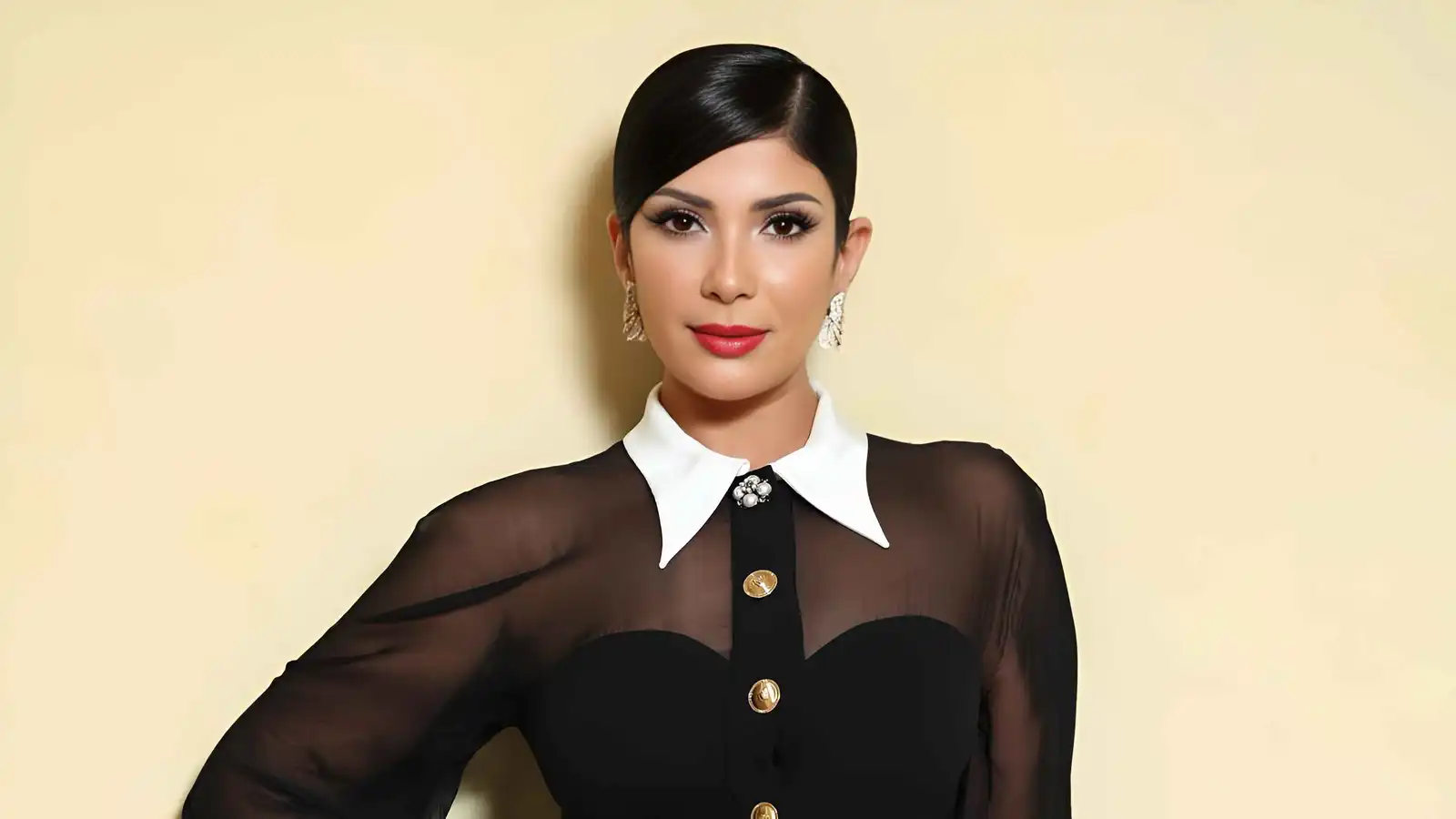 بزغرودة ورسالة مؤثرة.. منى زكي تحتفل بتخرج ابنتها "لي لي" بمرتبة الشرف