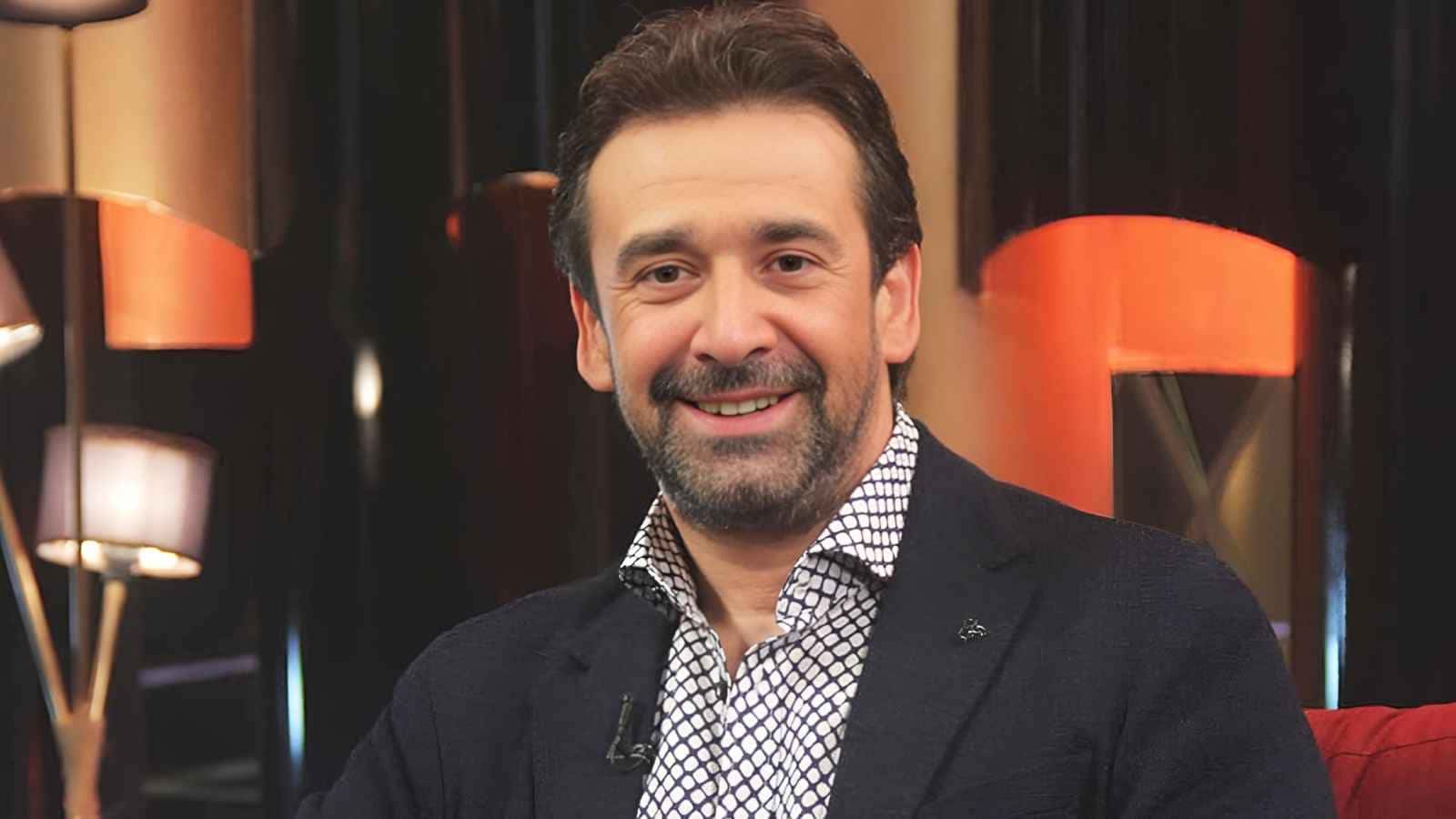 أول ظهور لكريم عبد العزيز ونيللي كريم من كواليس "الفيل الأزرق 3"