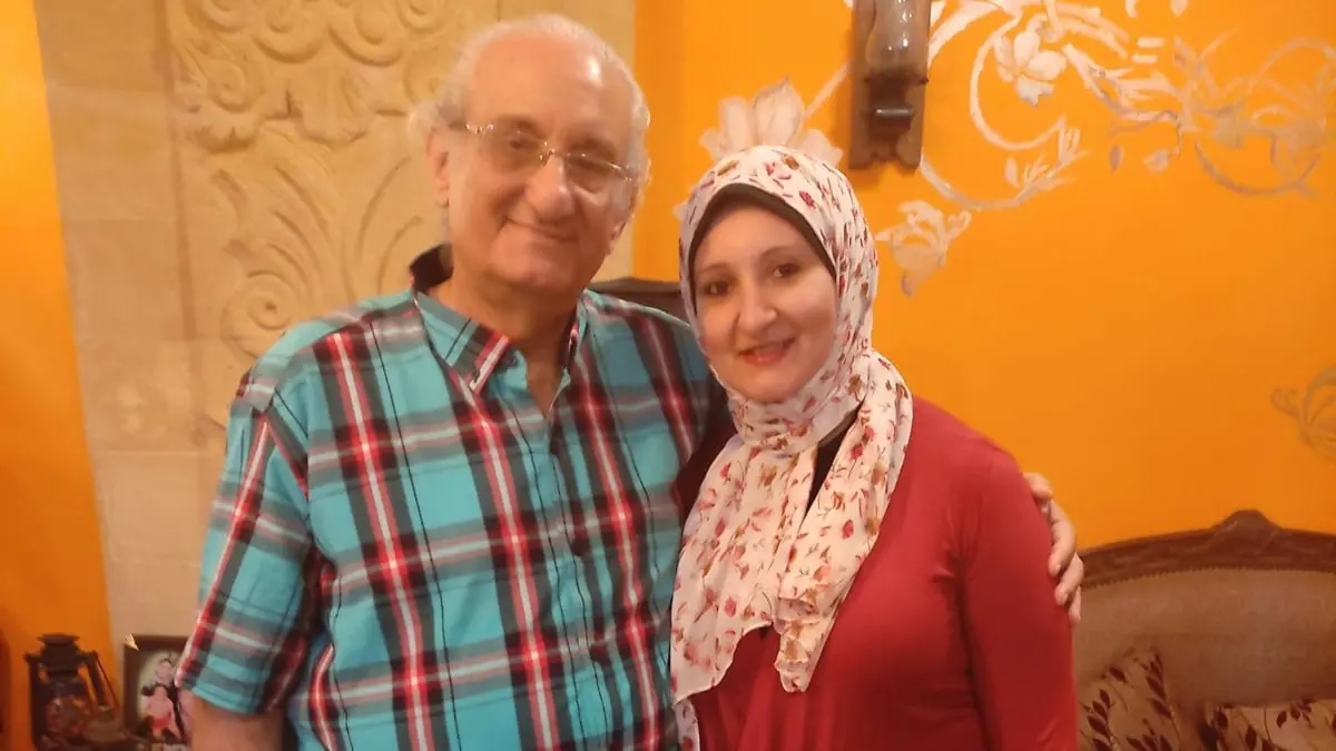 ابنة أحمد حلاوة: والدتي أصيبت بجلطة بسبب الشائعات حول صحة والدي