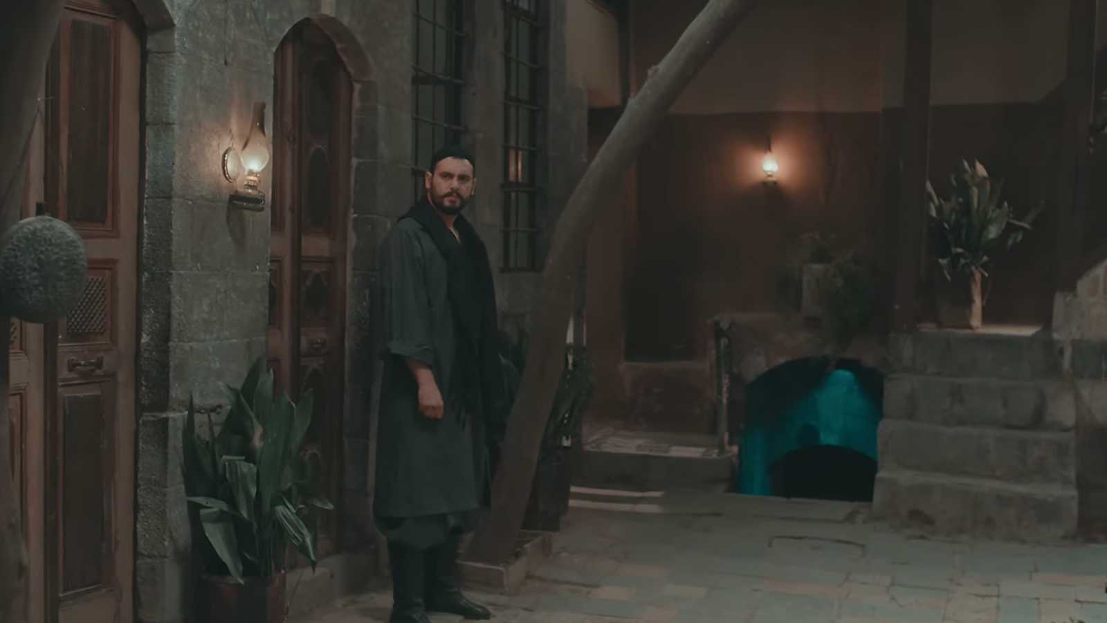 الحلقة 13 من مسلسل "اليتيم".. سامر إسماعيل يترك المنزل