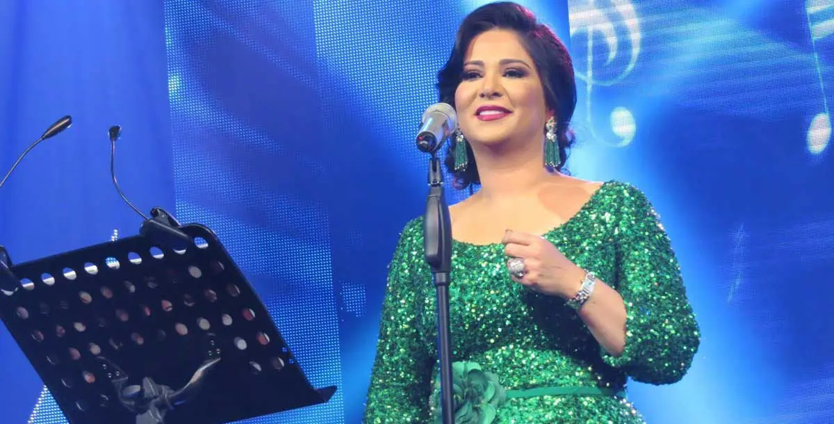 مكياج نوال الكويتية في غلاف ألبومها الجديد.. مثالي للمرأة الهادئة