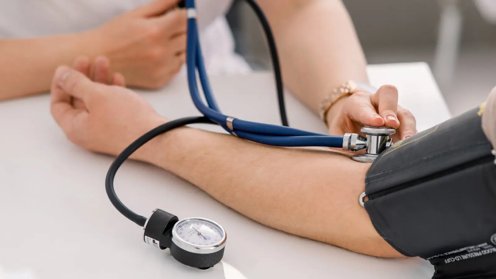 6 طرق غير تقليدية لخفض ضغط الدم