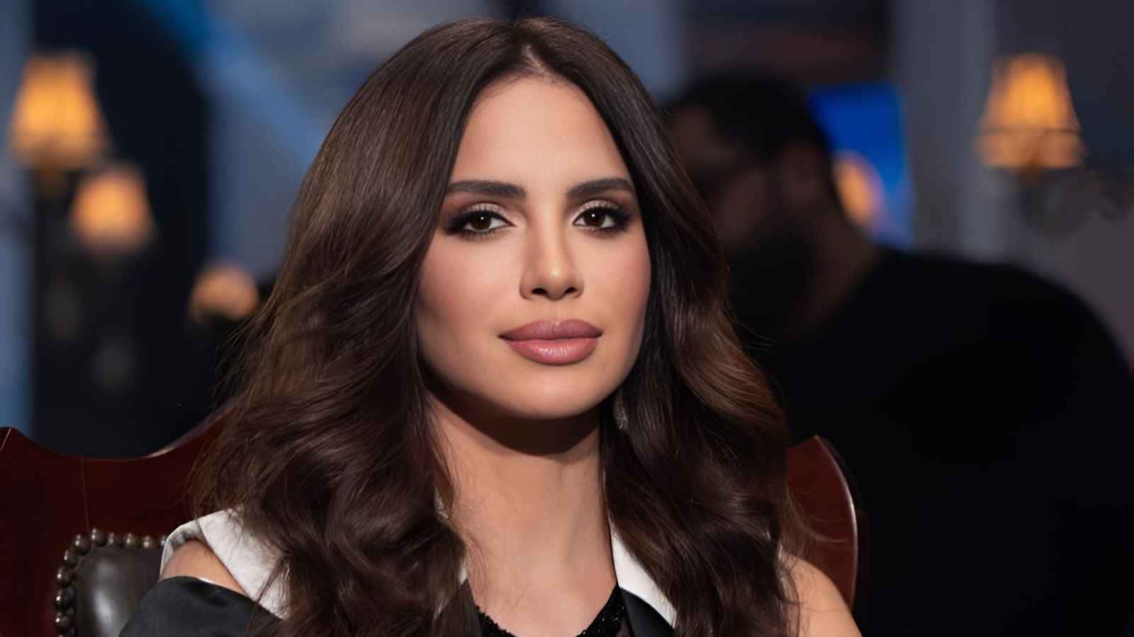 آمال ماهر تطرح أغنية "باجي بالحرية"