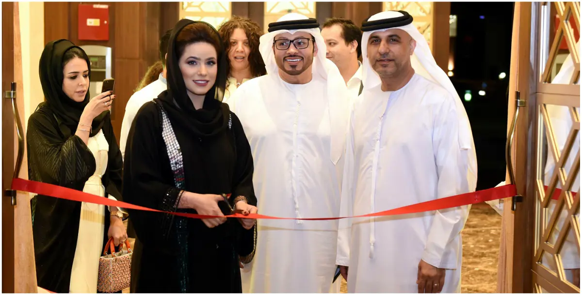 الإعلامية حصة الفلاسي تفتتح معرض "البرشاء" للأزياء والموضة في دبي