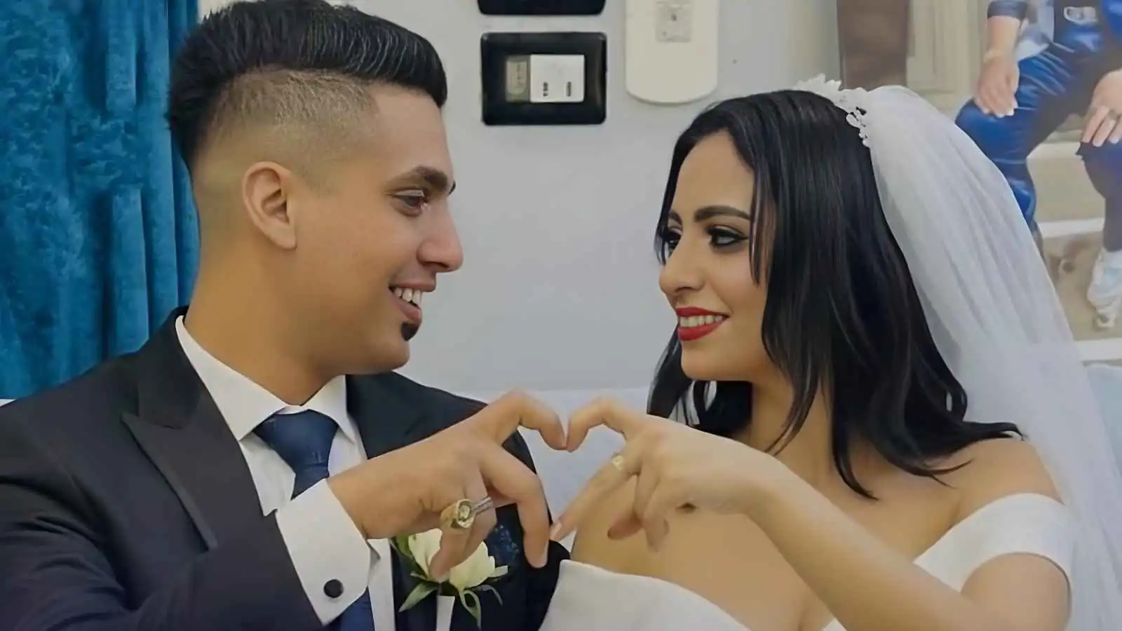 كروان مشاكل يحتفي بعقد قرانه على حفيدة شعبان عبد الرحيم