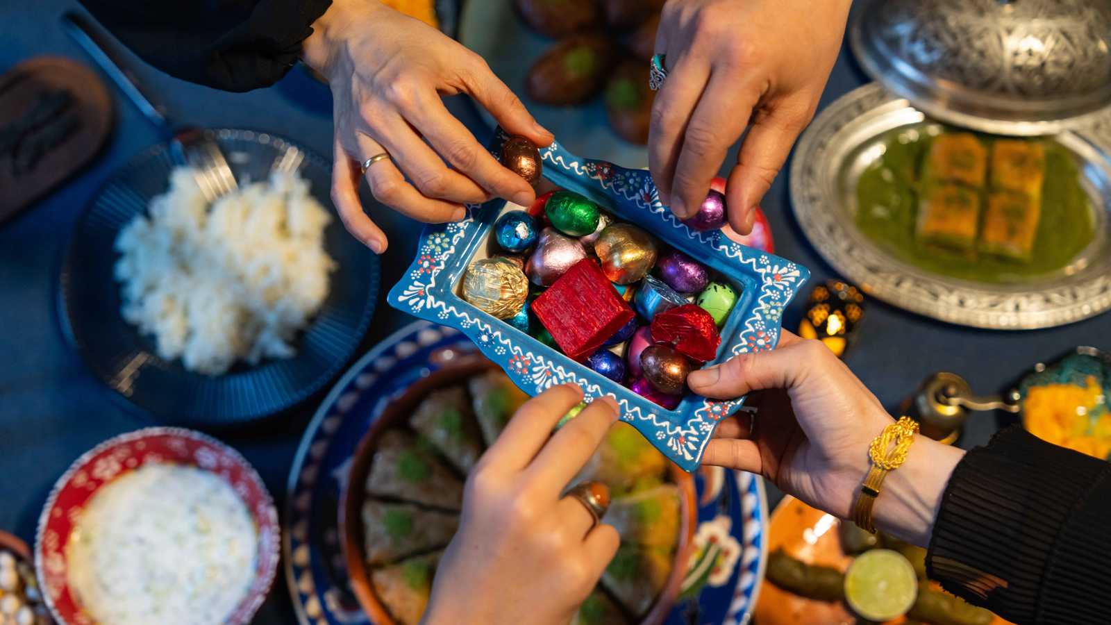 إفطار المطرية في مصر.. تحضيرات شاملة لاستقبال آلاف الصائمين