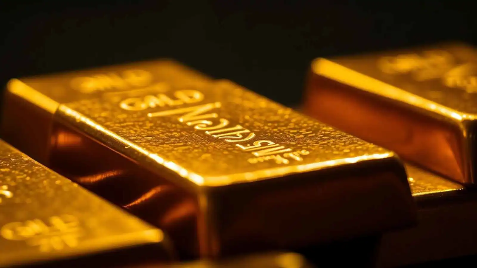 حفر مسبحًا فوجد ثروة.. تفاصيل كنز نوفيل سور سون