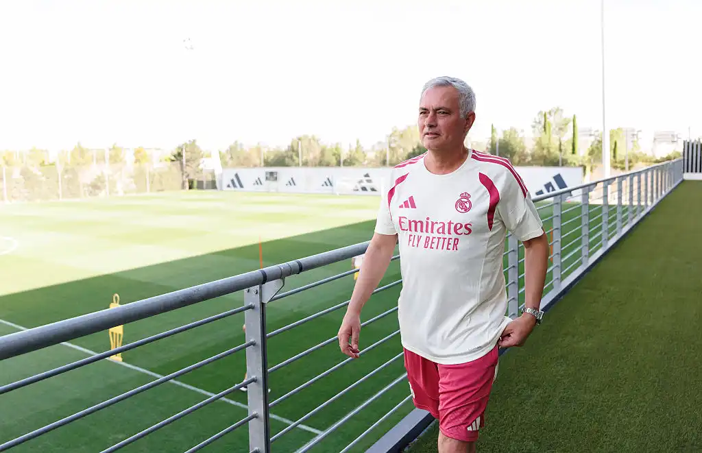 موعد عرض وثائقي MOURINHO على "نتفليكس"