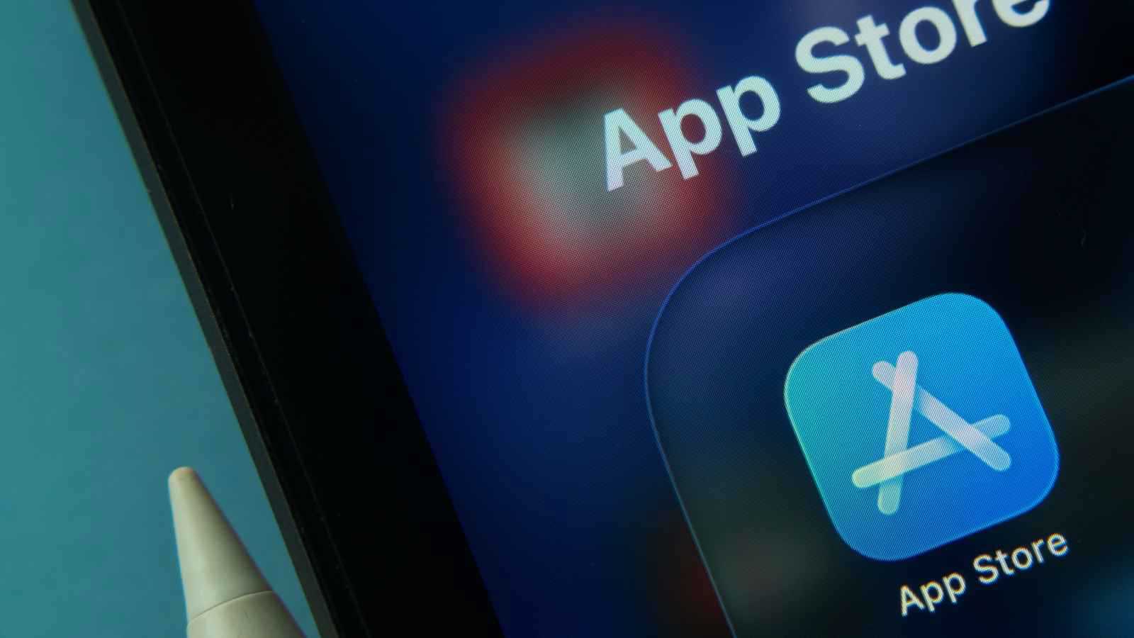 تطبيقات ذكية لضبط مواقيت الصلاة والقبلة أثناء السفر
