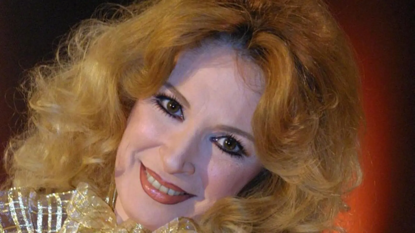 الفنانة المصرية نيللي